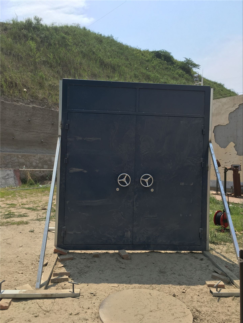 待檢測(cè)防爆門(mén)