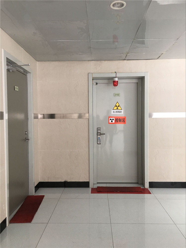 工業(yè)防輻射門