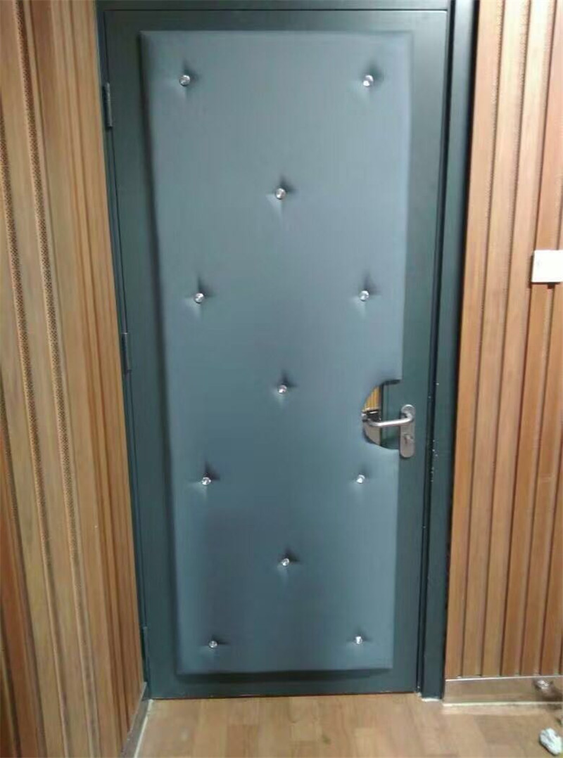 單開軟包隔聲門