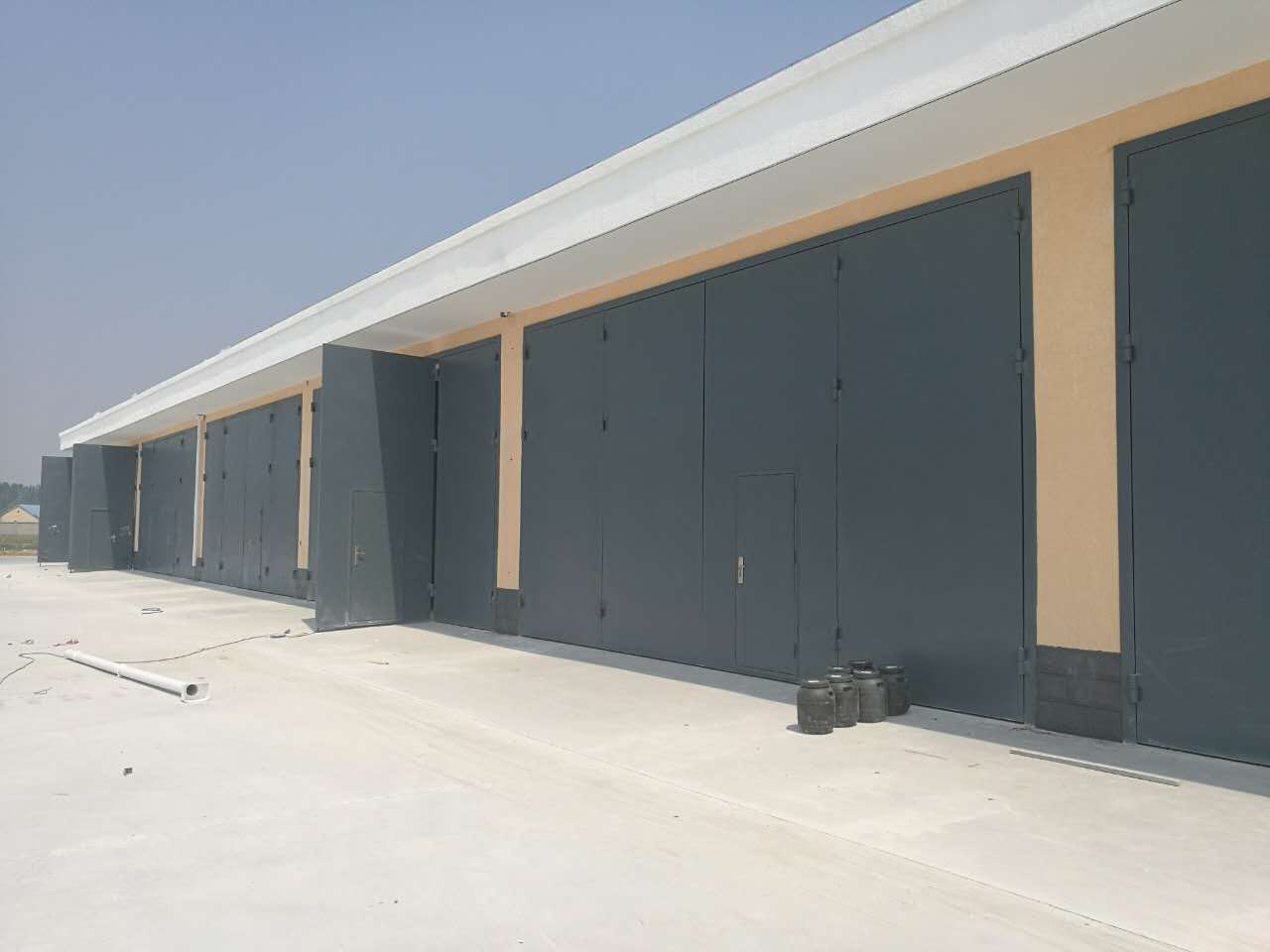 大型工業(yè)廠房門