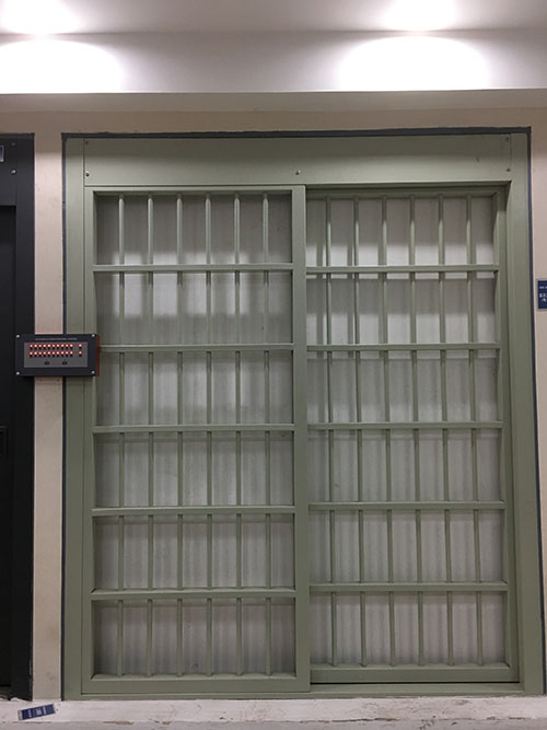 電動(dòng)平移門（格柵式）