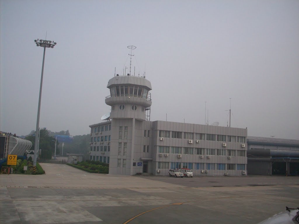 市百事特消防科技有限公司泄壓門項目