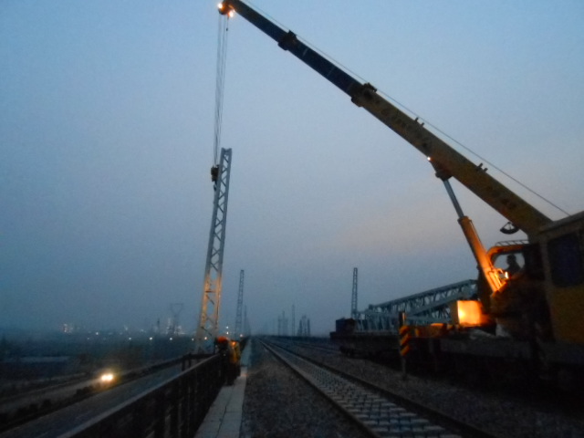 中南鐵路通道隧道防護(hù)門工程